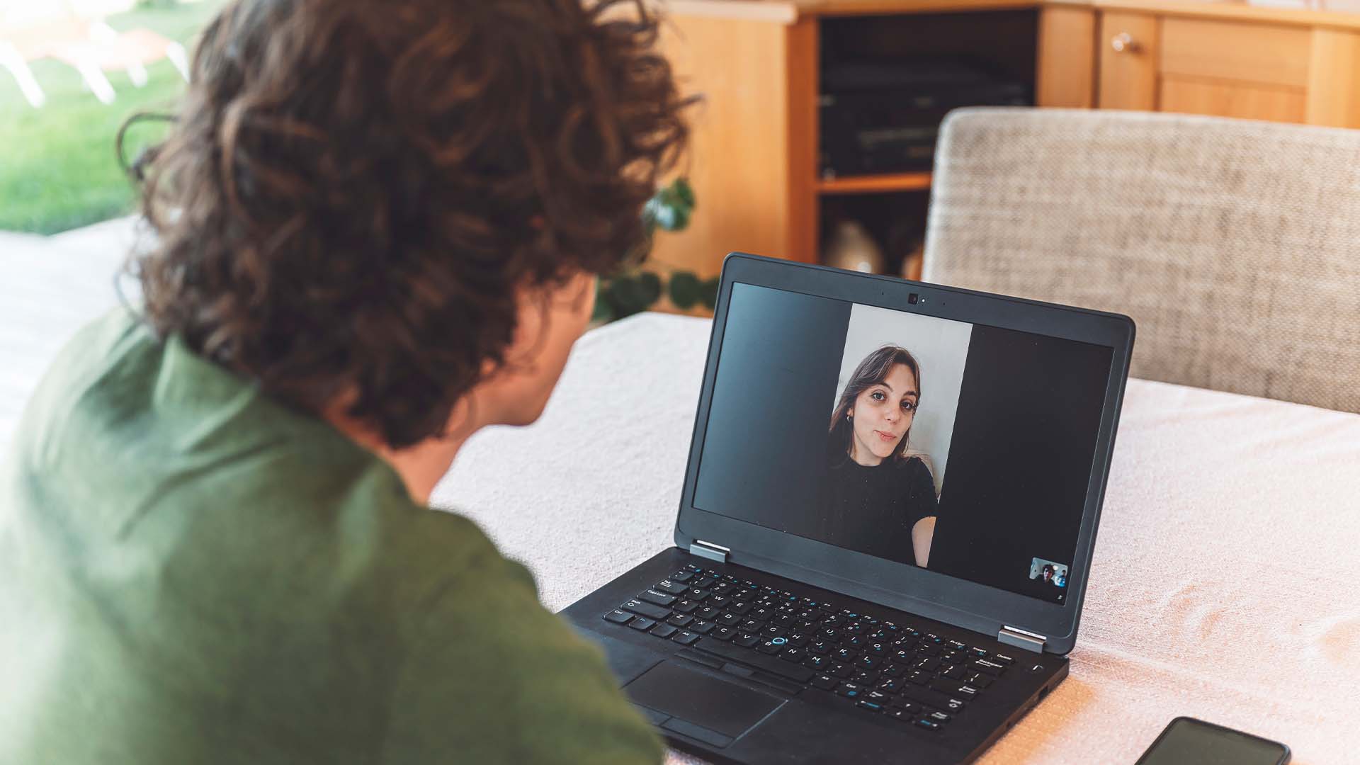 A virtual therapy session focusing on body-mind training techniques for enhancing emotional self-regulation and mental clarity.