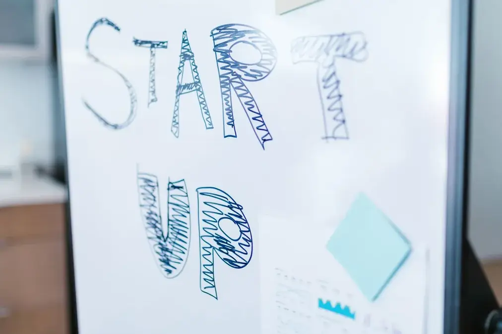 Editorial featured image for CEREVITY article on startup leadership mental health.